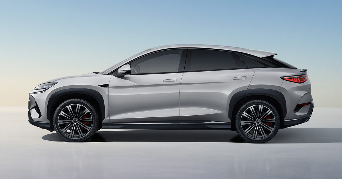 BYD Sealion 7 silver side profile modern electric SUV